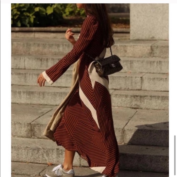NEW Zara Blogger Favorite Geometric Print Maxi Dress - Picture 11 of 12